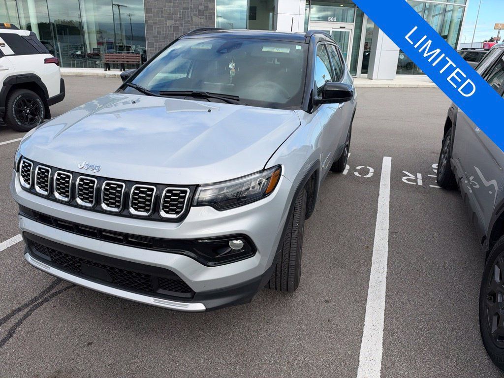 Used 2025 Jeep Compass Limited w/ Sun & Sound Group AWD/4WD image 2