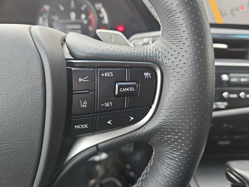 Used 2022 Lexus ES 350 F Sport image 18