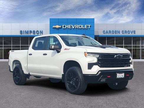Used 2026 Chevrolet Silverado 1500 LT Trail Boss w/ Safety Package AWD/4WD image 1