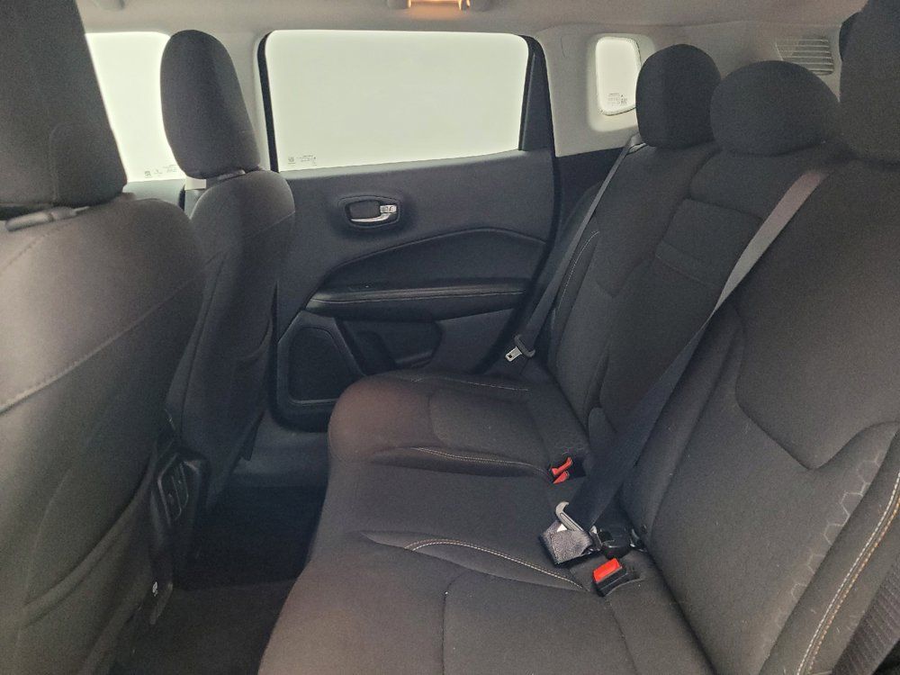 Used 2018 Jeep Compass Sport AWD/4WD image 18