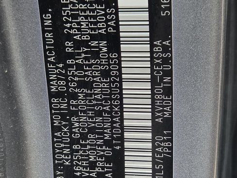 Used 2025 Toyota Camry SE FWD image 32