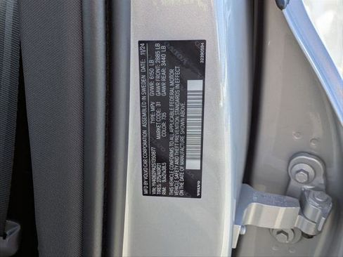 Used 2025 Volvo XC90 B6 Core w/ Protection Package Premier image 27