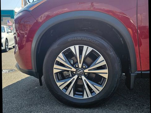 Used 2022 Nissan Rogue SV w/ SV Premium Package AWD/4WD image 34