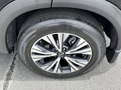 Used 2023 Nissan Rogue SV w/ SV Premium B Package FWD image 20