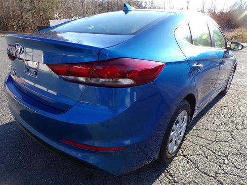 Used 2017 Hyundai Elantra SE image 8