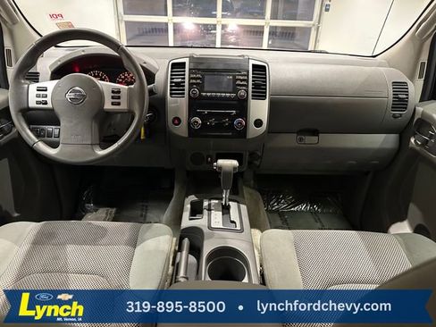 Used 2014 Nissan Frontier SV image 7