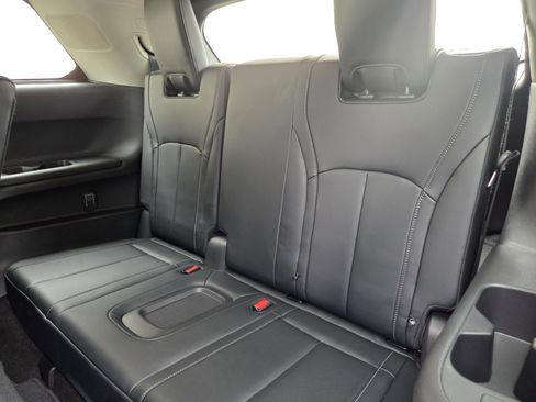 Used 2023 INFINITI QX60 Luxe w/ Cargo Package AWD/4WD image 11