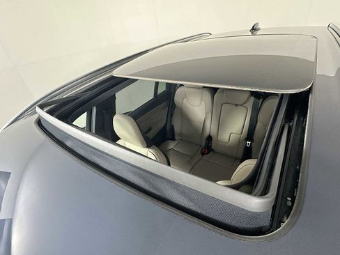 New 2026 Volvo XC90 T8 Plus image 19