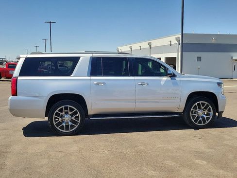 Used 2018 Chevrolet Suburban Premier image 6