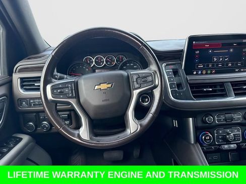 Used 2021 Chevrolet Suburban LT w/ LT Signature Package RWD image 18