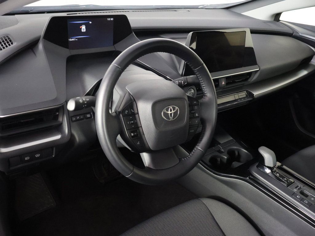 Used 2025 Toyota Prius LE FWD image 21