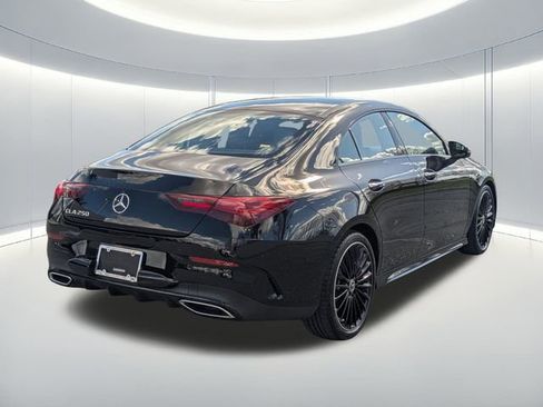Used 2025 Mercedes-Benz CLA 250 image 5