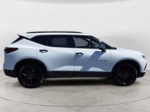 Used 2022 Chevrolet Blazer LT w/ Redline Edition FWD image 2