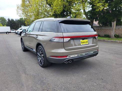 New 2025 Lincoln Aviator Reserve w/ Equipment Group 201A image 3