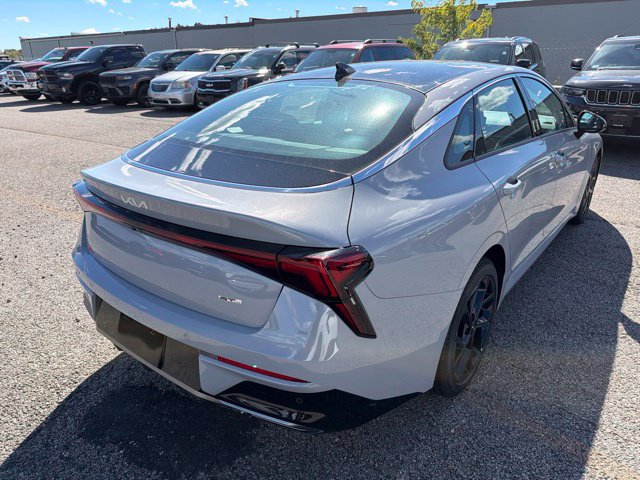 New 2027 Kia K5 GT-Line w/ GT-Line Premium Package FWD image 4