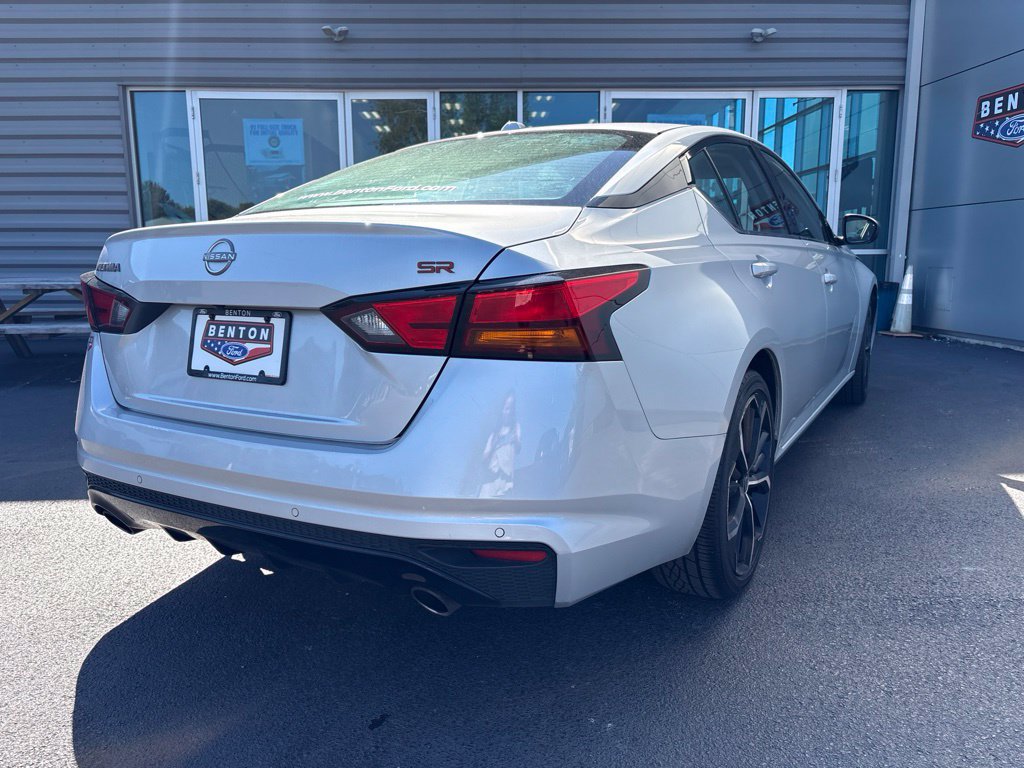 Used 2024 Nissan Altima 2.5 SR FWD image 7