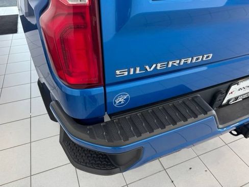 Certified 2022 Chevrolet Silverado 1500 RST AWD/4WD image 46