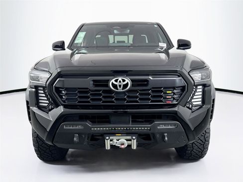 Used 2024 Toyota Tacoma TRD Off-Road w/ TRD Off Road Upgrade Package image 9