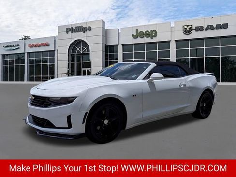 Used 2020 Chevrolet Camaro LT RWD image 7