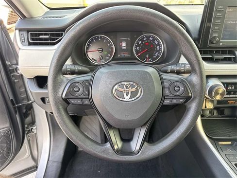 Used 2020 Toyota RAV4 XLE image 21