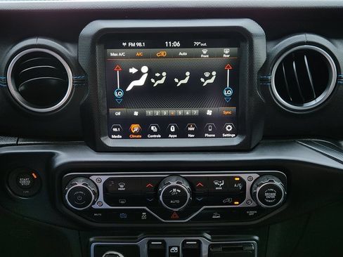 Used 2023 Jeep Wrangler Unlimited Rubicon 4xe AWD/4WD image 20