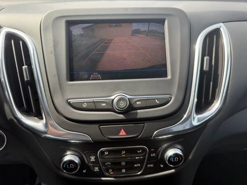 Used 2021 Chevrolet Equinox LT FWD image 12