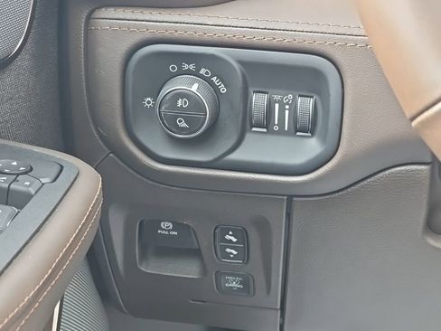 New 2026 RAM 1500 Limited w/ Bed Utility Group AWD/4WD image 36