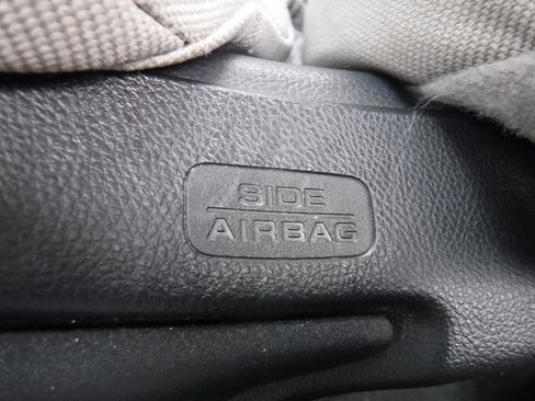 Used 2023 Honda HR-V LX image 15