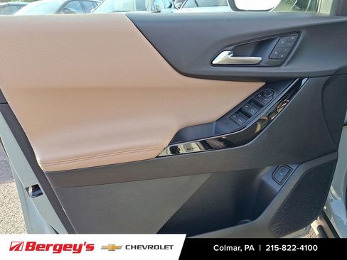 New 2026 Chevrolet Equinox ACTIV w/ Convenience Package III AWD/4WD image 9