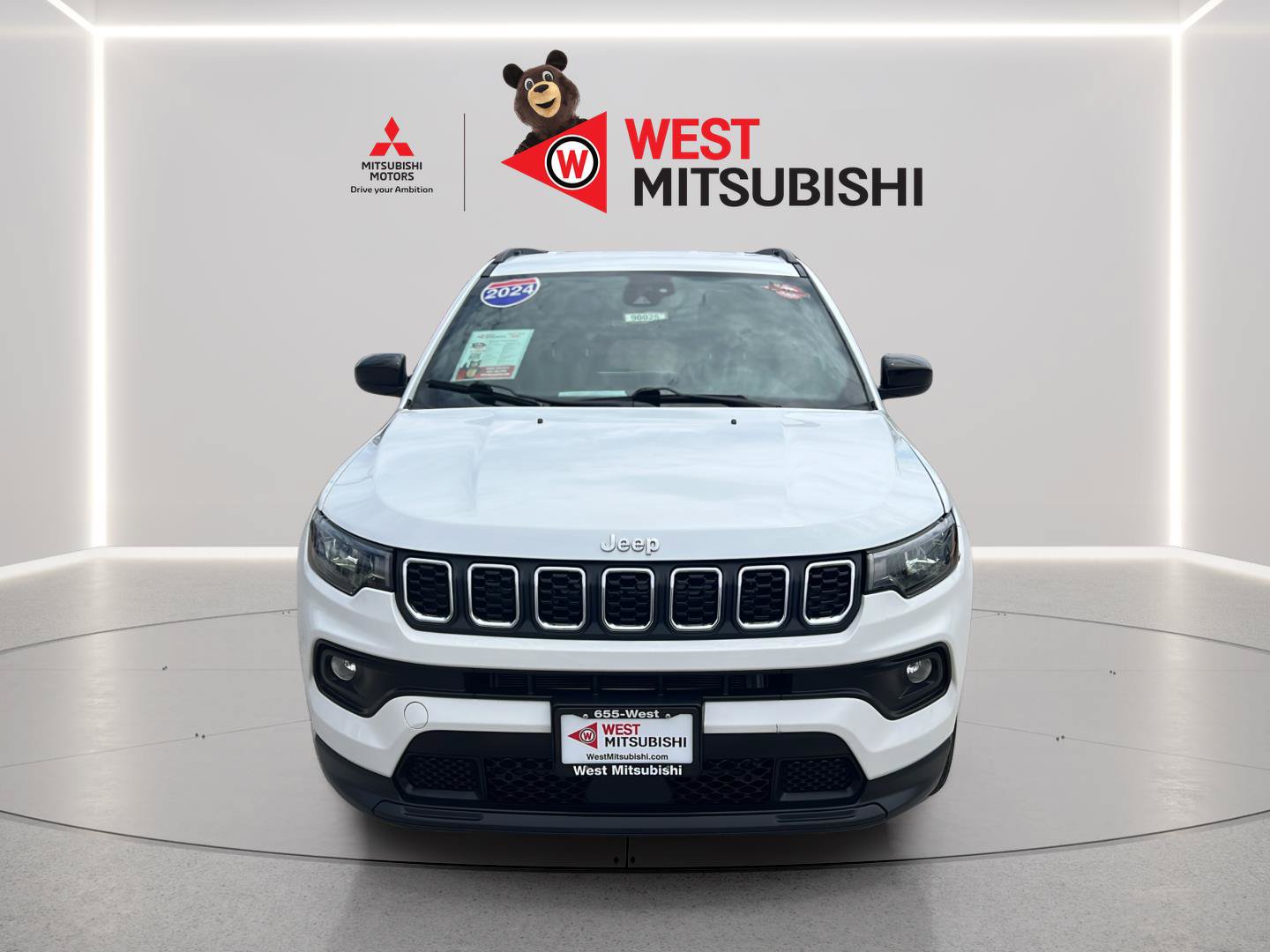 Used 2024 Jeep Compass Latitude AWD/4WD image 8