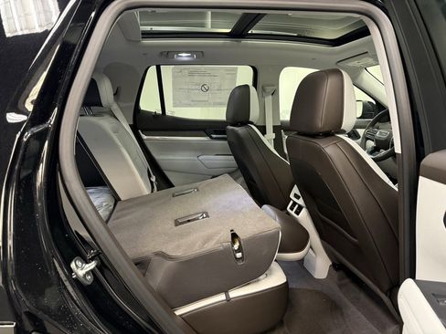 New 2026 GMC Terrain Denali w/ LPO, Black Badging Package image 19