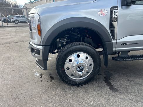 New 2026 Ford F550 4x4 Regular Cab Super Duty w/ XLT Value Package image 16