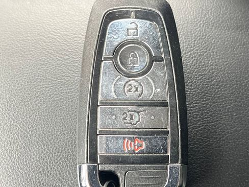 Used 2020 Lincoln Corsair FWD w/ Equipment Group 101A image 18