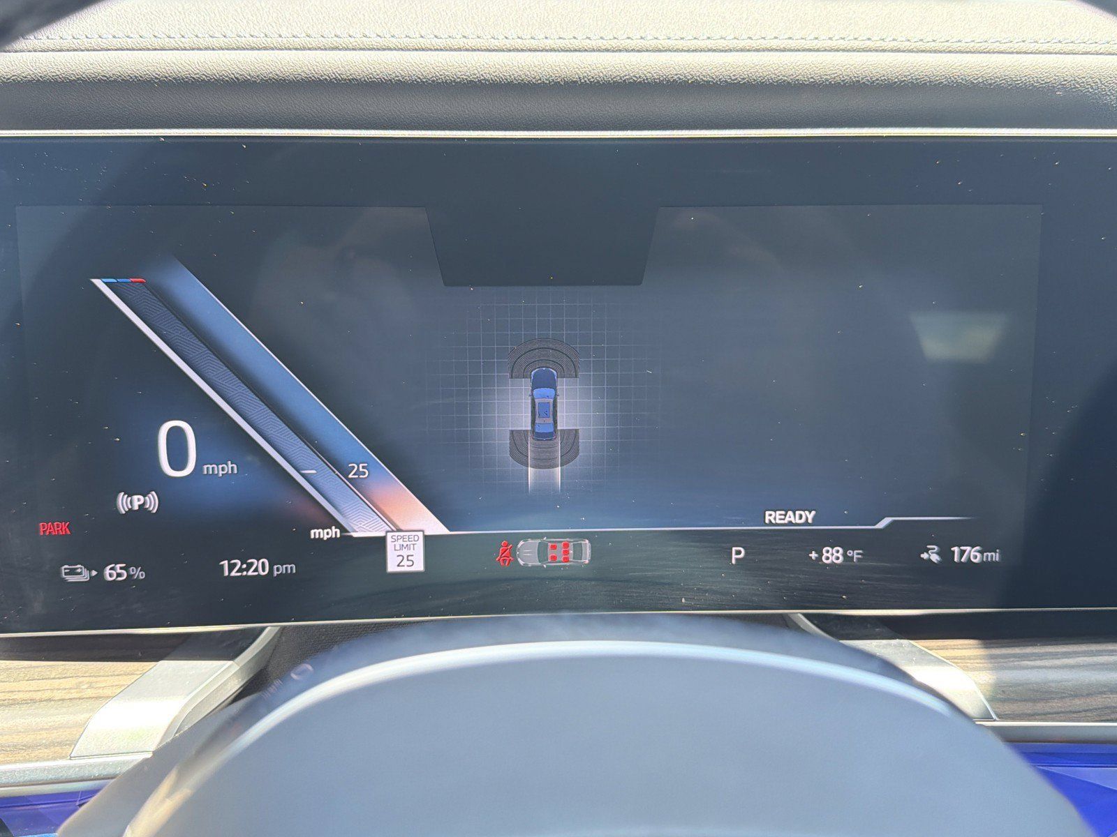 Certified 2024 BMW i7 xDrive60 w/ Executive Package AWD/4WD image 38