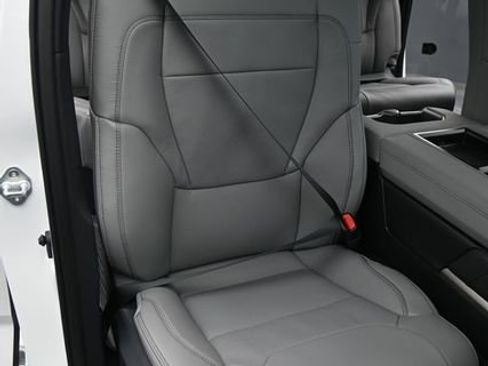 New 2026 Toyota Tundra Limited AWD/4WD image 15