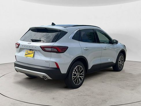 New 2025 Ford Escape Plug-in Hybrid w/ PHEV Premium Package image 5