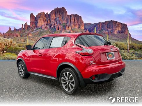Used 2017 Nissan Juke SL image 4