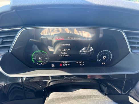 Used 2019 Audi e-tron Premium Plus AWD/4WD image 11
