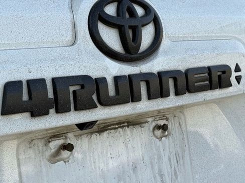Certified 2022 Toyota 4Runner SR5 Premium image 11