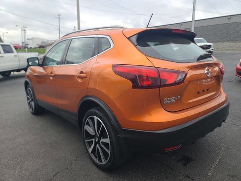 Used 2017 Nissan Rogue Sport SL w/ SL Premium Package image 6