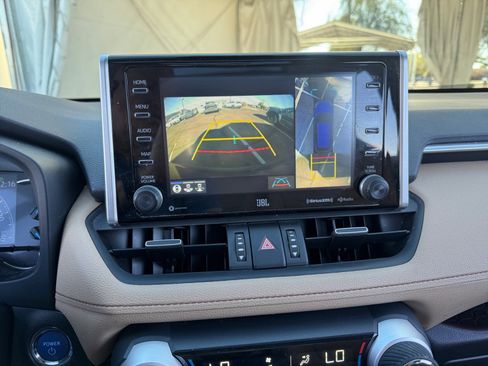 Certified 2020 Toyota RAV4 Limited image 27