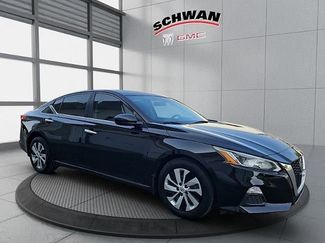 Used 2019 Nissan Altima 2.5 S image 1
