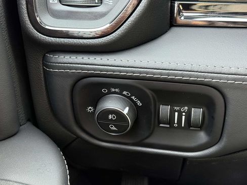 New 2026 RAM 3500 Limited AWD/4WD image 33