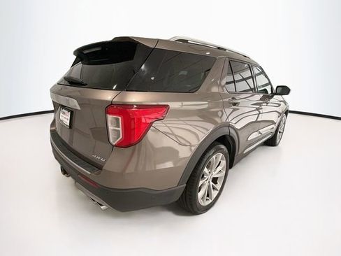 Used 2021 Ford Explorer Platinum w/ Equipment Group 601A AWD/4WD image 8