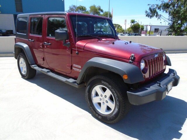 Used 2013 Jeep Wrangler Unlimited Sport AWD/4WD image 4