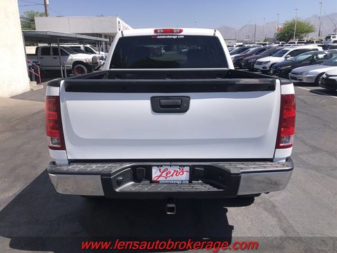 Used 2011 GMC Sierra 1500 SLE w/ Power Tech Package AWD/4WD image 7