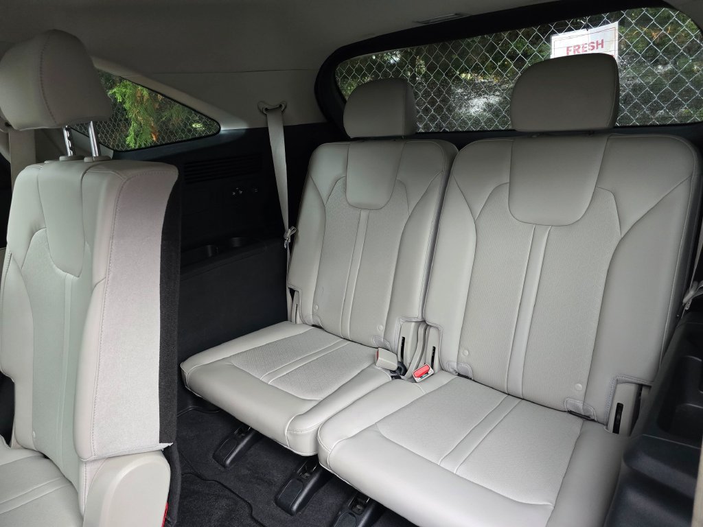 Certified 2023 Kia Sorento S w/ Panoramic Sunroof Package AWD/4WD image 10
