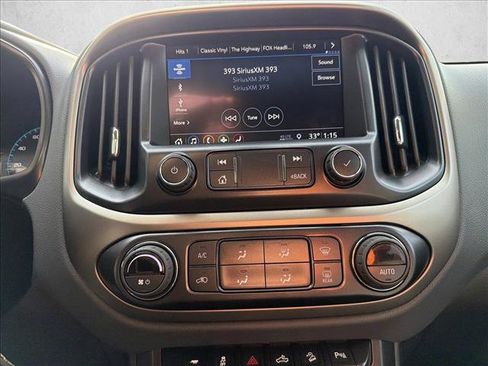 Used 2022 Chevrolet Colorado Z71 w/ Z71 Midnight Edition image 18