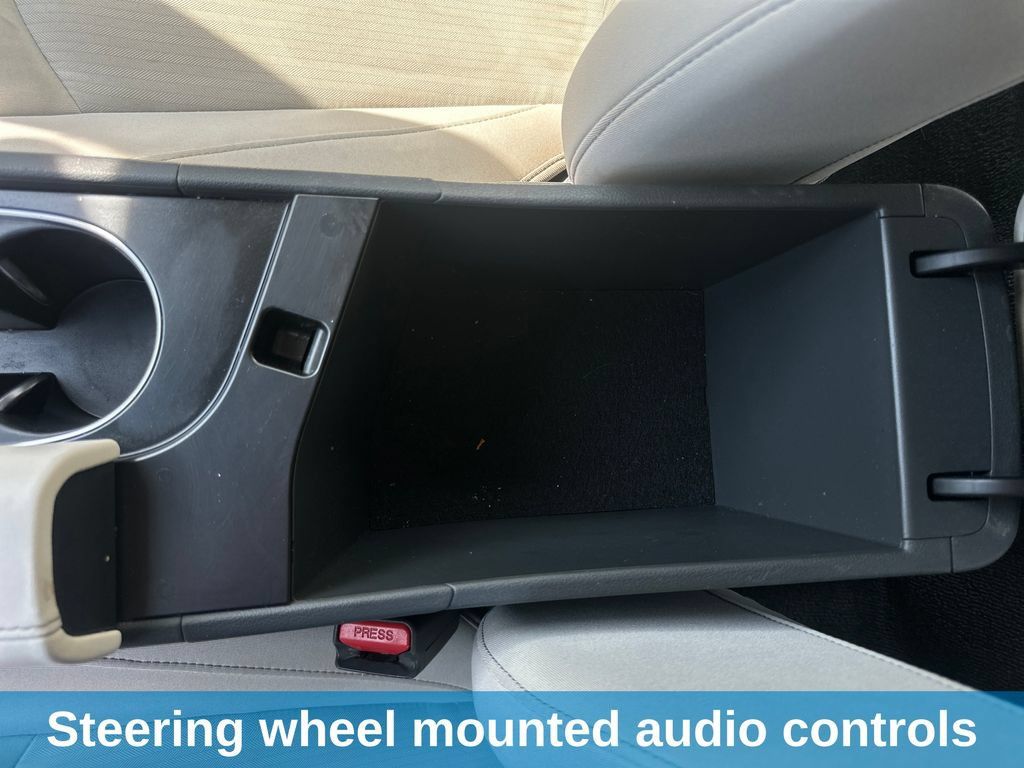 Used 2025 Hyundai Sonata SEL FWD image 33