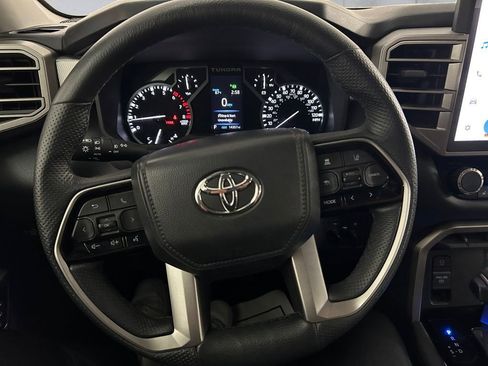 Used 2023 Toyota Tundra Limited w/ Power Package AWD/4WD image 9